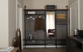 Della Spiga Suites by Brera Apartments